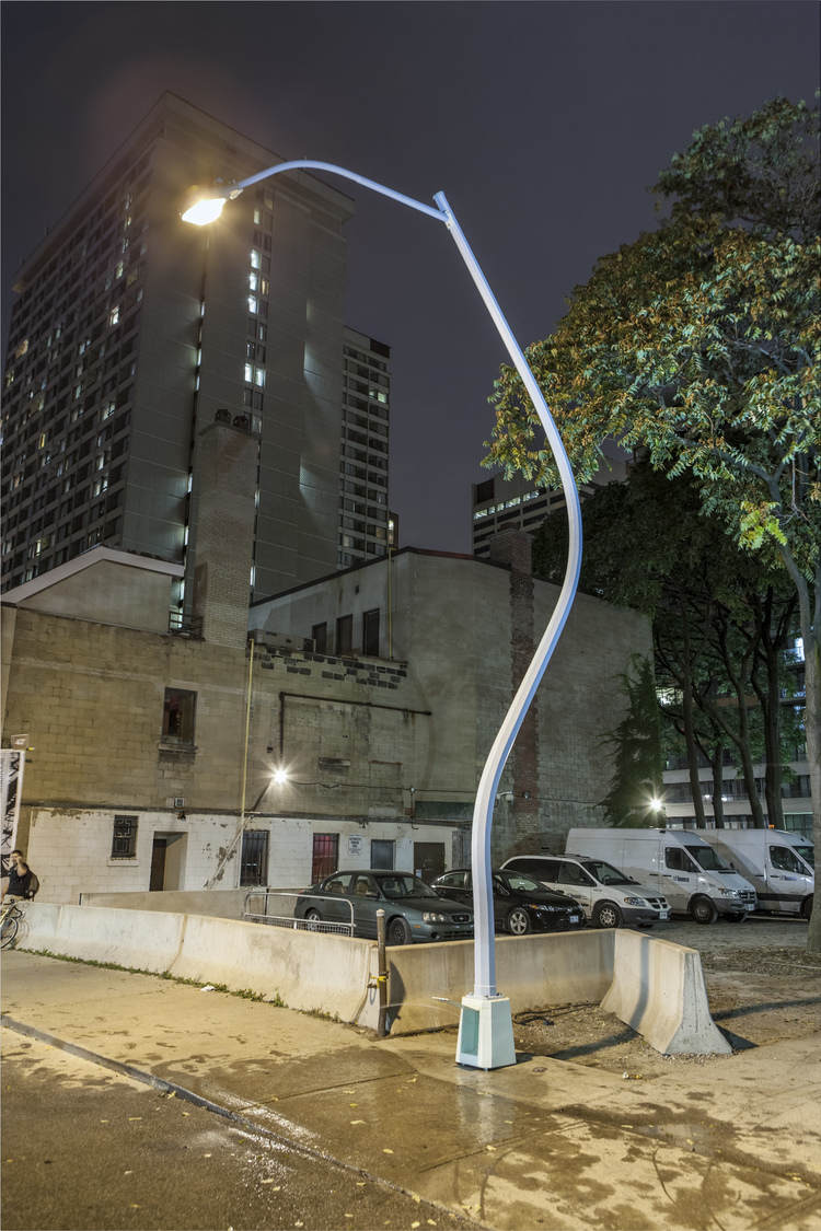 cột đèn cao áp Nuit Blanche Toronto